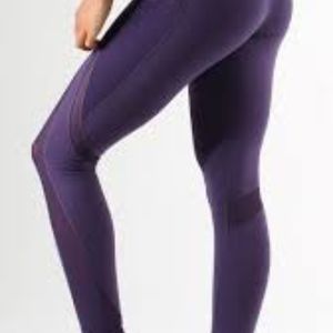 Gymshark Sleek Sculpture Leggings- Rich Purple S